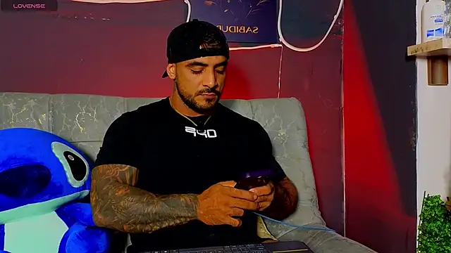 Snapshot of ERIC_HARRISON chatting on February 2026 01:46:02 AM ERIC HARRISON online show from February 2026 01:46:02 AM