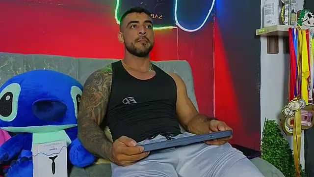 Snapshot of ERIC_HARRISON chatting on February 2026 01:47:02 AM ERIC HARRISON online show from February 2026 01:47:02 AM