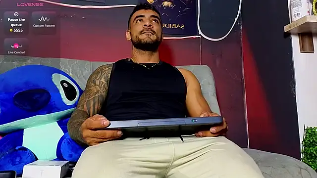 Snapshot of ERIC_HARRISON chatting on February 2026 02:10:01 AM ERIC HARRISON online show from February 2026 02:10:01 AM