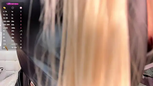 EmilyLeah  online show from January 2026 02:33:01 PM