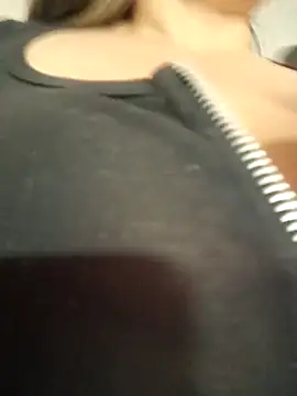 Snapshot of Hannahcandyy chatting on December 2025 07:21:02 PM Hannahcandyy online show from December 2025 07:21:02 PM