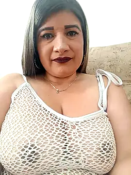 Snapshot of Hannahcandyy chatting on February 2026 03:37:02 PM Hannahcandyy online show from February 2026 03:37:02 PM