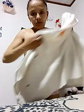 Snapshot of kahta_ardiente_sex chatting on November 2025 09:25:02 PM kahta ardiente sex online show from November 2025 09:25:02 PM