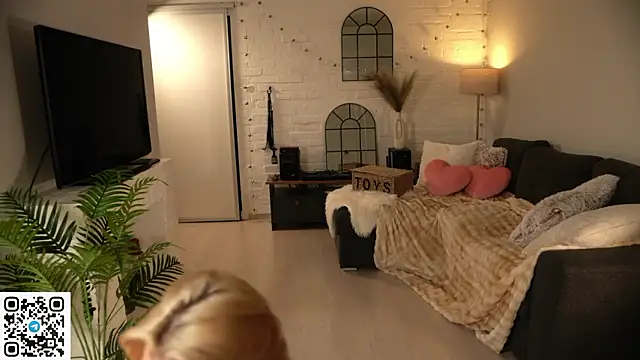 Snapshot of Heidi11 chatting on March 2026 06:35:01 PM Heidi11 online show from March 2026 06:35:01 PM