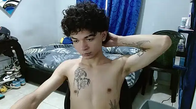 Snapshot of Lovebeng_ chatting on February 2025 10:24:01 PM Lovebeng online show from February 2025 10:24:01 PM