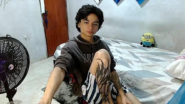 Snapshot of Lovebeng_ chatting on November 2025 12:55:02 AM Lovebeng online show from November 2025 12:55:02 AM