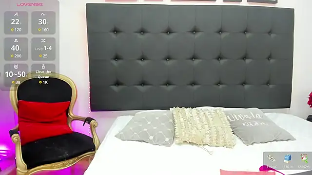 SaraDreamss online show from February 2025 08:49:02 PM