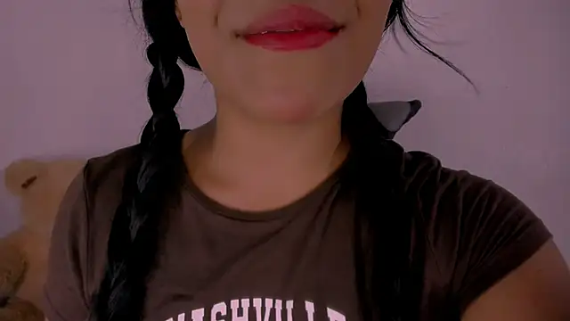 Snapshot of veky_saliva01 chatting on November 2025 01:04:02 AM veky saliva01 online show from November 2025 01:04:02 AM