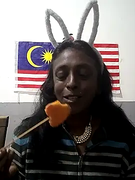 mamakarma1403 online show from November 2025 01:54:02 PM