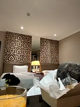 mamakarma1403 online show from April 2026 04:30:01 AM