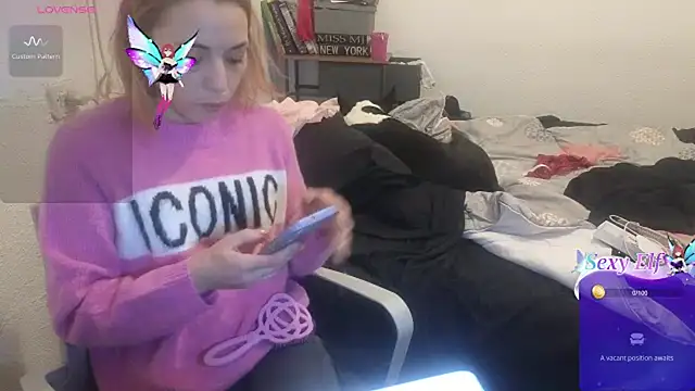 Snapshot of kattleya1407 chatting on December 2024 12:43:02 AM kattleya1407 online show from December 2024 12:43:02 AM