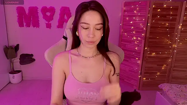 Snapshot of Miss_Mia_Murr chatting on November 2025 04:45:02 AM Miss Mia Murr online show from November 2025 04:45:02 AM