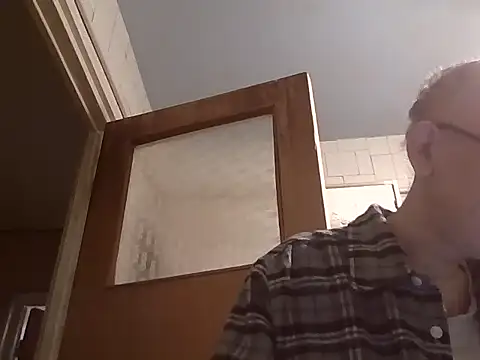 mariusica1xh online show from January 2026 04:00:01 PM