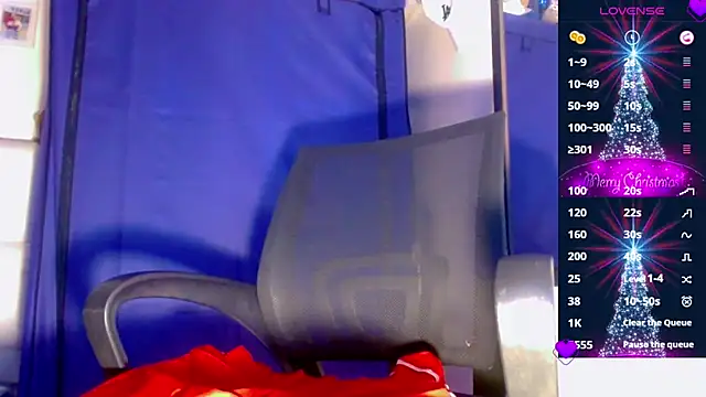 nicol gill  online show from December 2024 05:44:01 PM