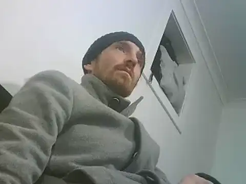 PocoLoco420 online show from November 2025 02:11:01 AM