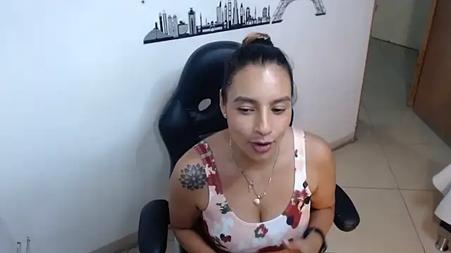 mykaelahoney online show from July 2026 09:54:02 PM