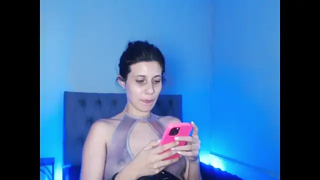 bellatrix25 online show from March 2026 06:51:01 PM