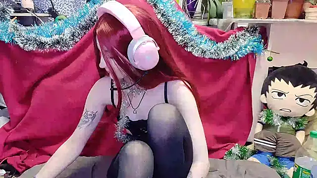 Snapshot of Linda_Harrisons chatting on December 2024 06:44:02 PM Linda Harrisons online show from December 2024 06:44:02 PM