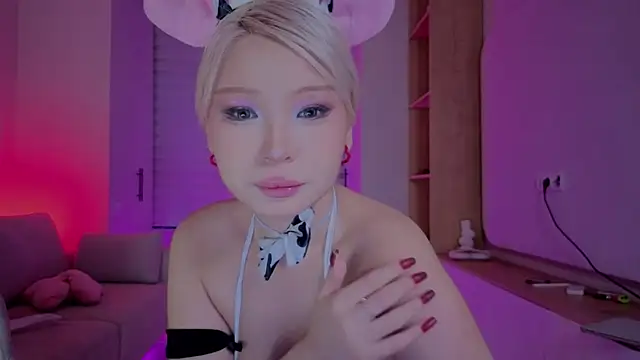 RileyMee online show from November 2025 03:08:02 AM