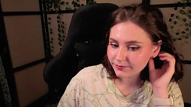 Diana Flower online show from April 2026 02:39:01 PM