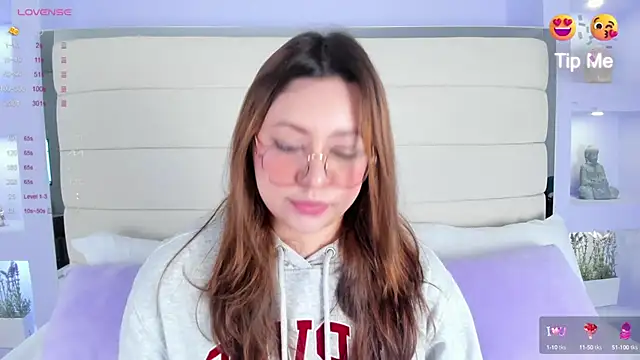 Lanna18 online show from March 2025 11:49:02 AM