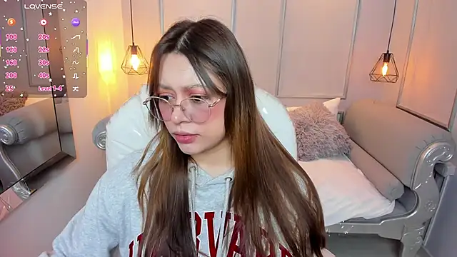 Lanna18 online show from October 2025 11:50:01 AM