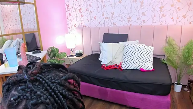 Snapshot of amber-hill chatting on February 2025 10:21:02 PM amber-hill online show from February 2025 10:21:02 PM