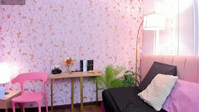 Snapshot of amber-hill chatting on March 2025 07:07:02 PM amber-hill online show from March 2025 07:07:02 PM