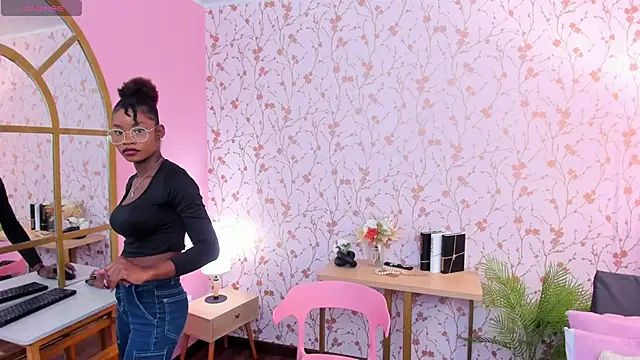 Snapshot of amber-hill chatting on March 2025 01:25:02 AM amber-hill online show from March 2025 01:25:02 AM