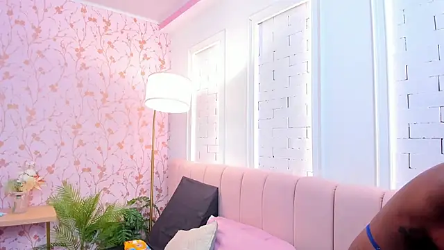 Snapshot of amber-hill chatting on March 2025 07:48:02 PM amber-hill online show from March 2025 07:48:02 PM