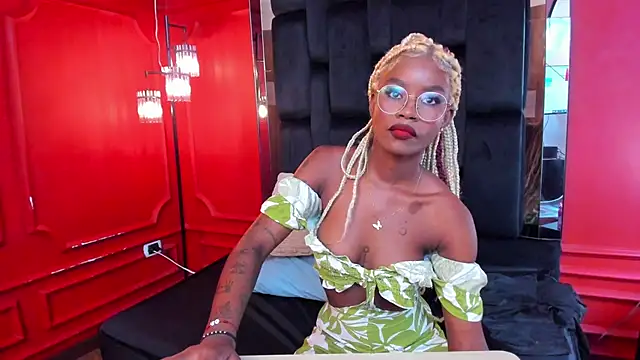 Snapshot of amber-hill chatting on September 2025 05:06:01 PM amber-hill online show from September 2025 05:06:01 PM