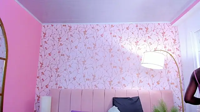 Snapshot of amber-hill chatting on October 2025 07:11:02 PM amber-hill online show from October 2025 07:11:02 PM