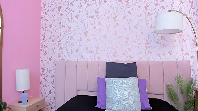 Snapshot of amber-hill chatting on October 2025 07:07:02 PM amber-hill online show from October 2025 07:07:02 PM