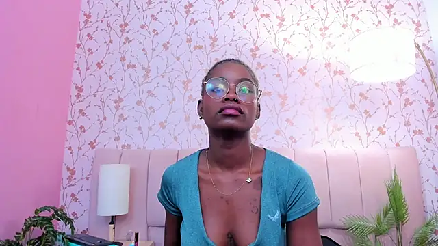 Snapshot of amber-hill chatting on November 2025 07:52:01 AM amber-hill online show from November 2025 07:52:01 AM