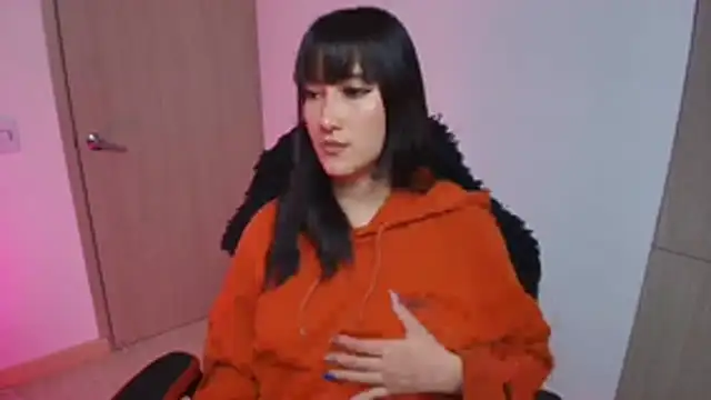 Snapshot of hitomi_arata chatting on July 2026 10:27:02 PM hitomi arata online show from July 2026 10:27:02 PM