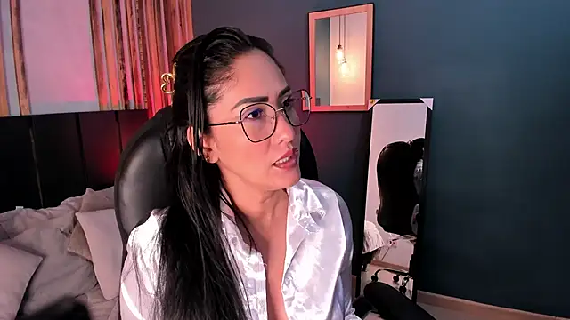 Janne lee online show from October 2025 08:04:01 PM