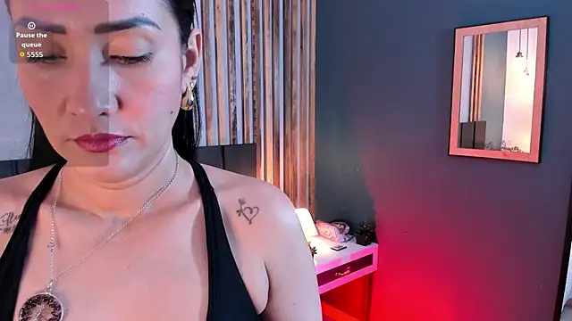 Janne lee online show from November 2025 07:59:01 PM