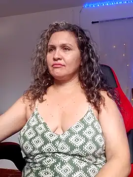 helenca43 online show from March 2025 09:18:02 PM