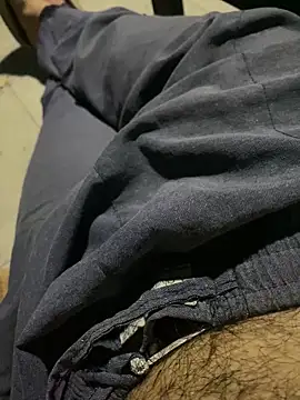 YawlingJingoist online show from December 2025 01:10:01 AM