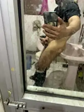 YawlingJingoist online show from April 2026 10:56:02 PM