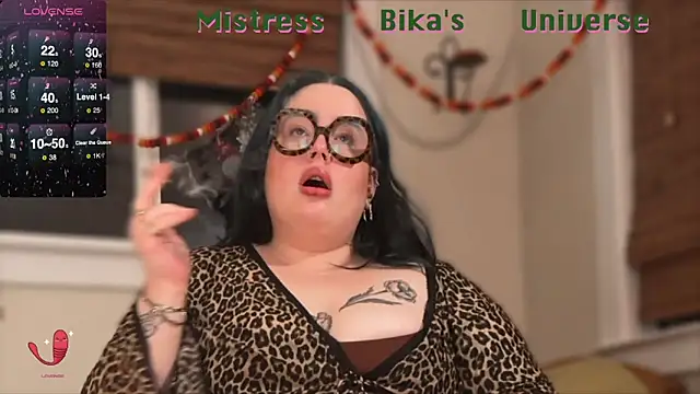 Snapshot of MissBika chatting on February 2025 06:33:02 AM MissBika online show from February 2025 06:33:02 AM