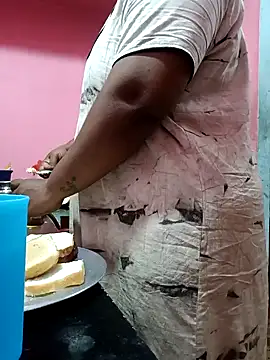 Snapshot of Renuma chatting on January 2025 09:33:02 AM Renuma online show from January 2025 09:33:02 AM