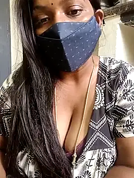 Snapshot of Renuma chatting on February 2025 07:02:02 AM Renuma online show from February 2025 07:02:02 AM