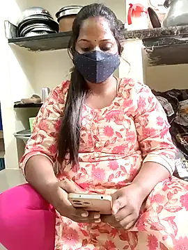 Snapshot of Renuma chatting on February 2025 05:09:02 AM Renuma online show from February 2025 05:09:02 AM