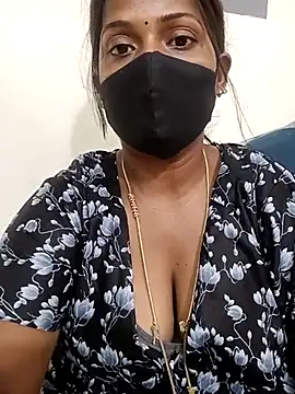 Snapshot of Renuma chatting on February 2025 12:15:02 PM Renuma online show from February 2025 12:15:02 PM