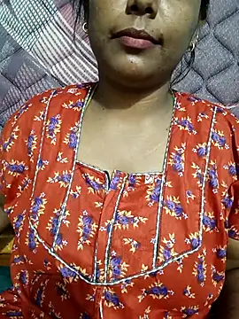 Snapshot of Renuma chatting on September 2025 03:42:02 AM Renuma online show from September 2025 03:42:02 AM