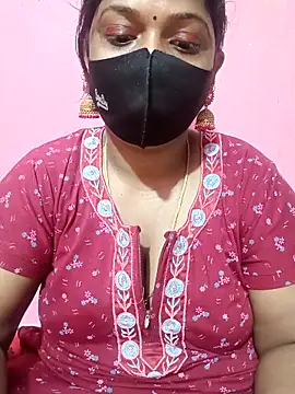 Snapshot of Renuma chatting on November 2025 12:22:01 AM Renuma online show from November 2025 12:22:01 AM