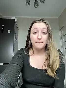 Strawberryyyyik online show from January 2025 04:02:02 PM