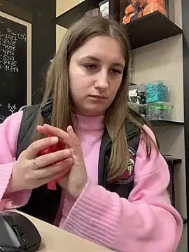 Strawberryyyyik online show from March 2025 09:38:02 AM