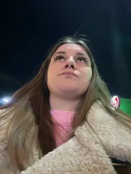 Strawberryyyyik online show from March 2025 04:24:01 PM